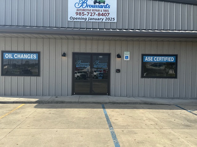 Professional technicians working at Broussard's Automotive in Houma, LA